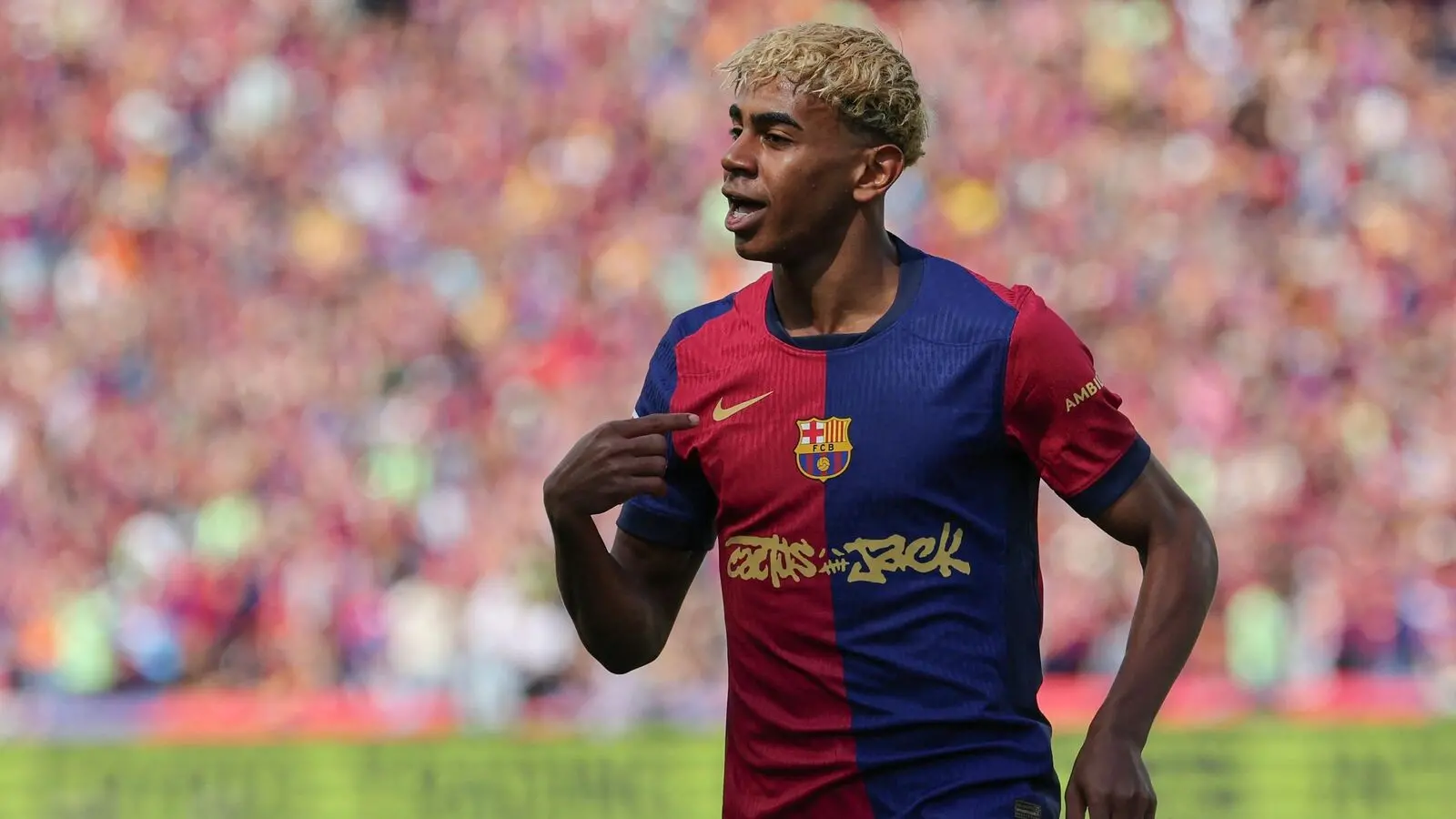FC Barcelone - Real Madrid : le maillot des Catalans en collaboration avec Travis Scott en rupture de stock